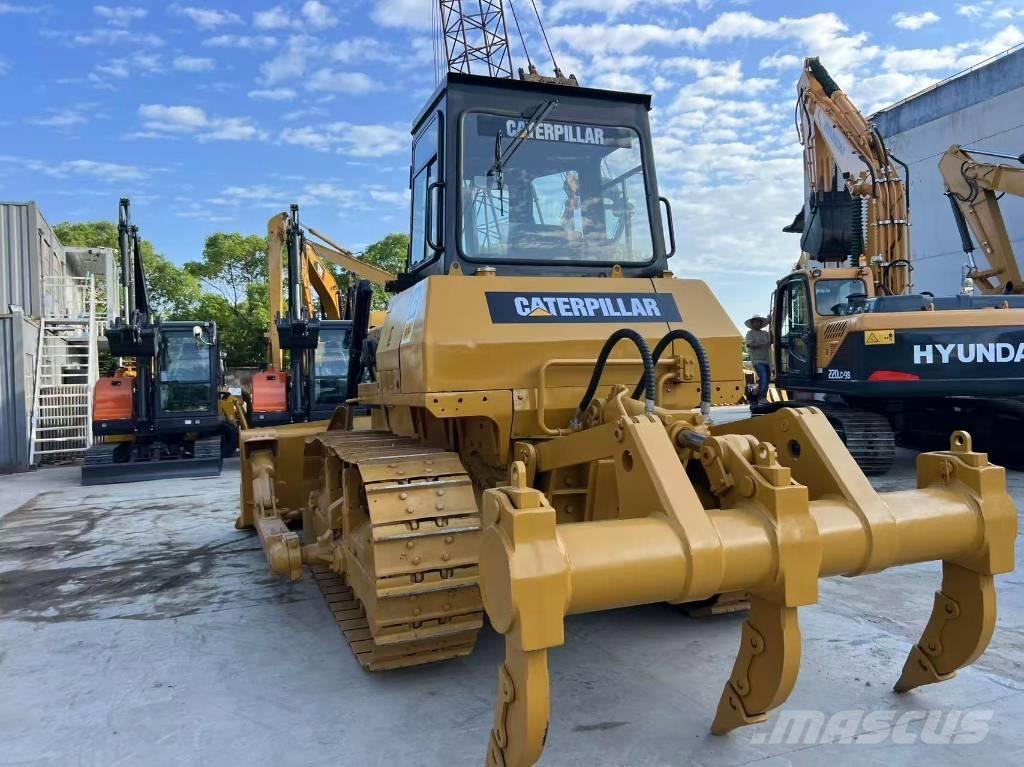 CAT D 7 G Buldooserid