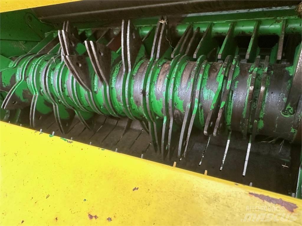 John Deere 575 Ruloonpressid
