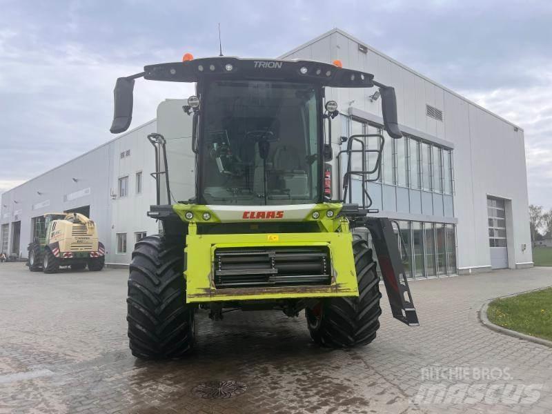 CLAAS TRION 520 Teraviljakombainid
