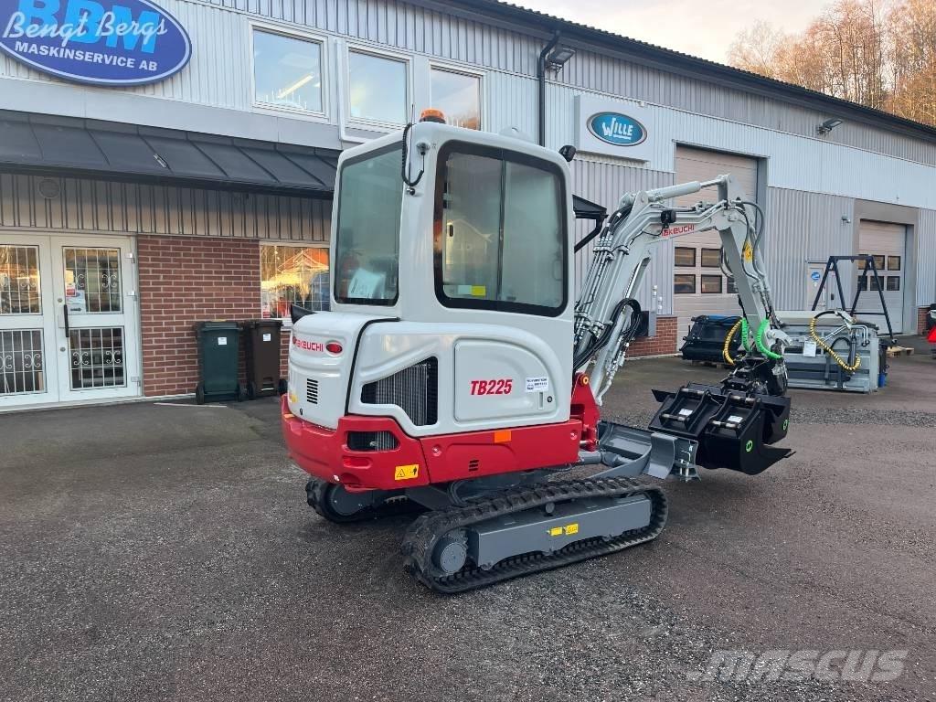 Takeuchi TB 225 Miniekskavaatorid < 7 t