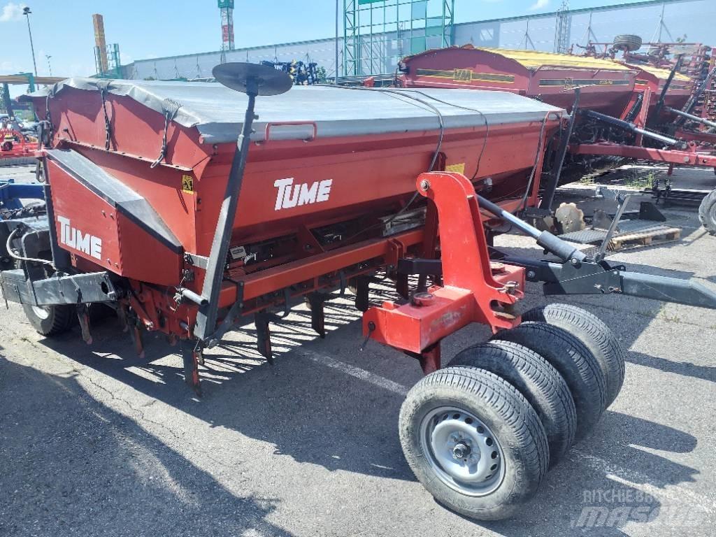 Tume HKL 4000 JC Külvik-äkked