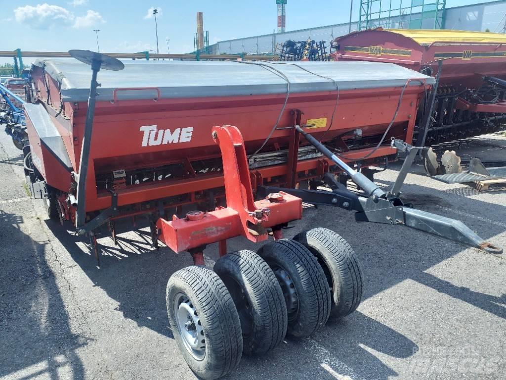 Tume HKL 4000 JC Külvik-äkked