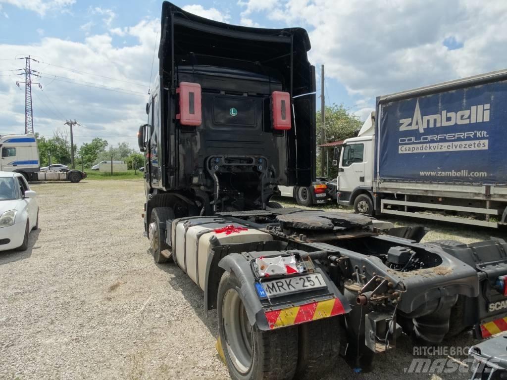 Scania R410 LA Sadulveokid