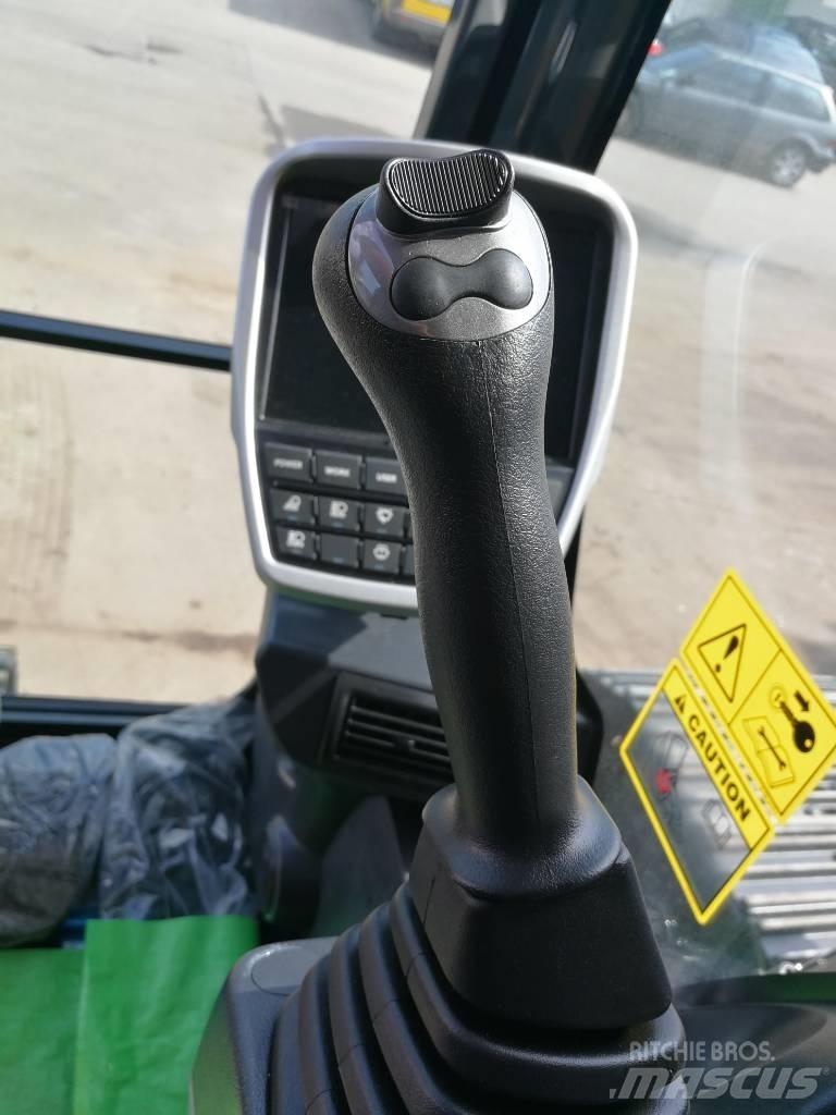 Hyundai HX140LC Roomikekskavaatorid