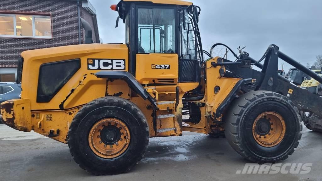 JCB 437 HT Rataslaadurid