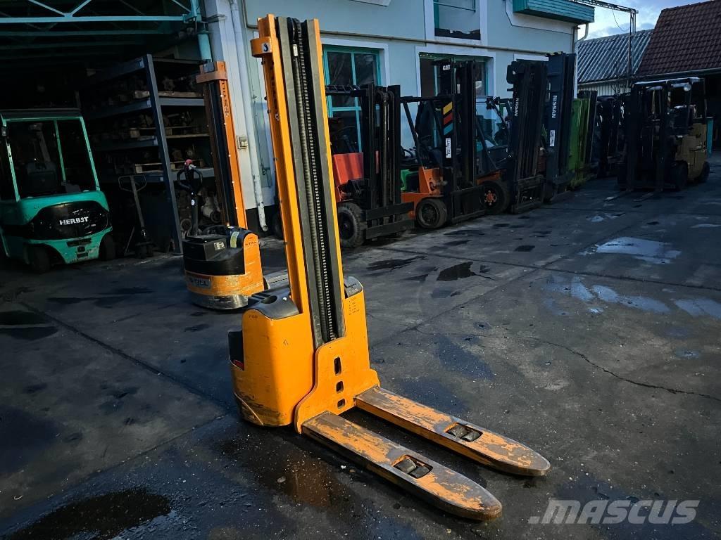 Still EGV12   V-4250 Platvormiga virnastajad