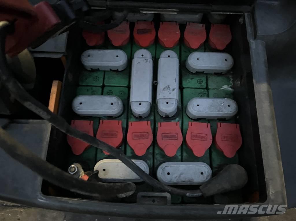 Still EGV12   V-4250 Platvormiga virnastajad