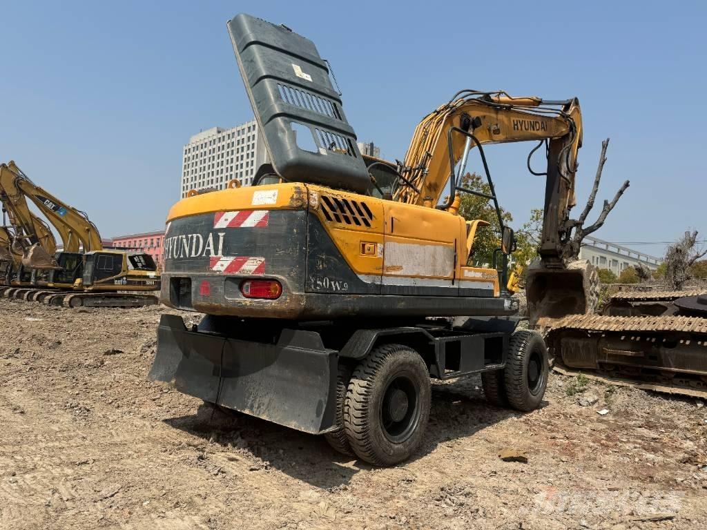 Hyundai R150W-9 Ratasekskavaatorid