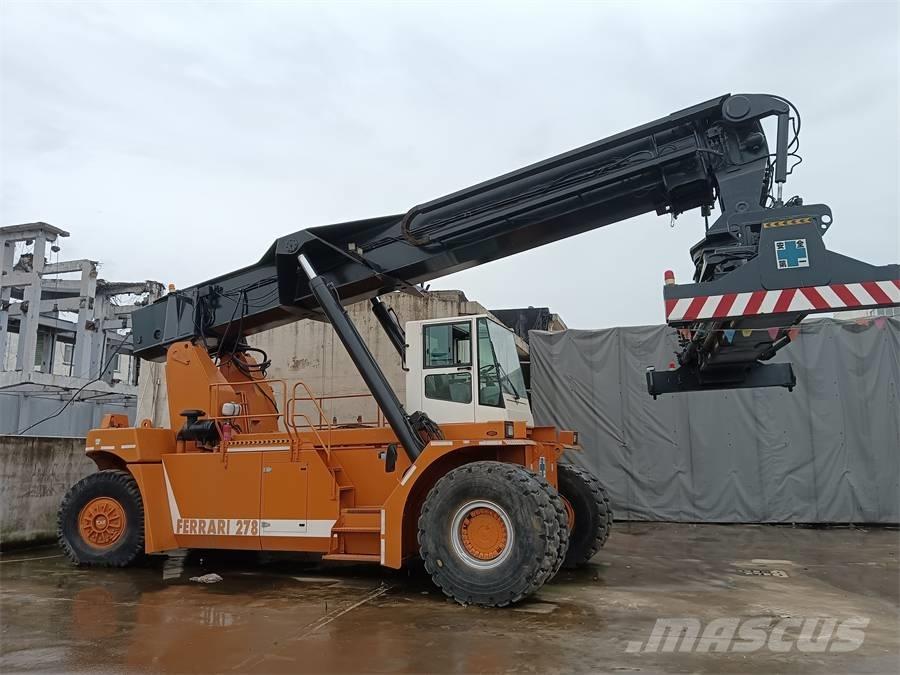 Ferrari 278 Konteineritõstukid