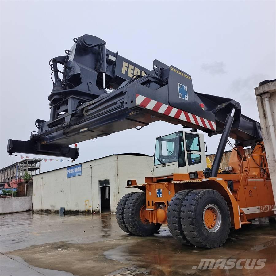 Ferrari 278 Konteineritõstukid