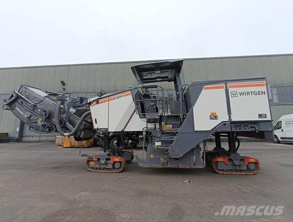 Wirtgen W200Fi Betoonkivi tootmise masinad