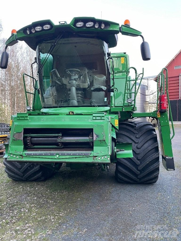 John Deere T 560 i Teraviljakombainid
