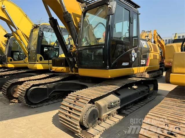 CAT 325 D L Roomikekskavaatorid
