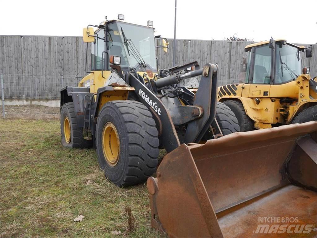 Komatsu WA 200 PZ Rataslaadurid