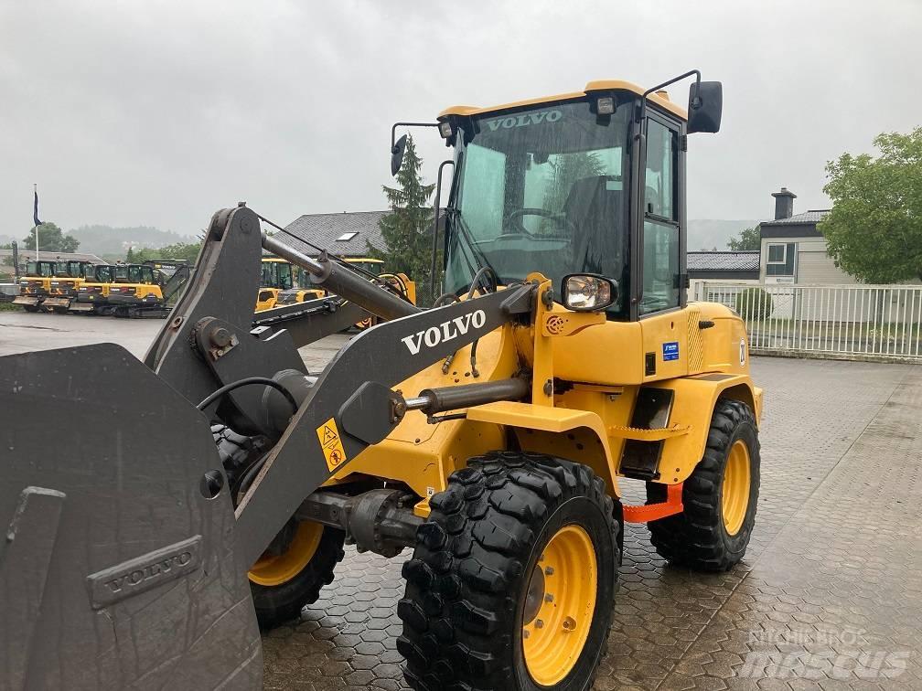 Volvo L 30 G Rataslaadurid