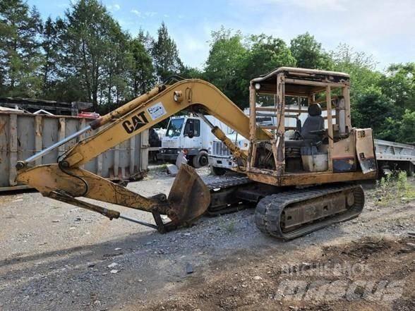 CAT E 70 B Roomikekskavaatorid