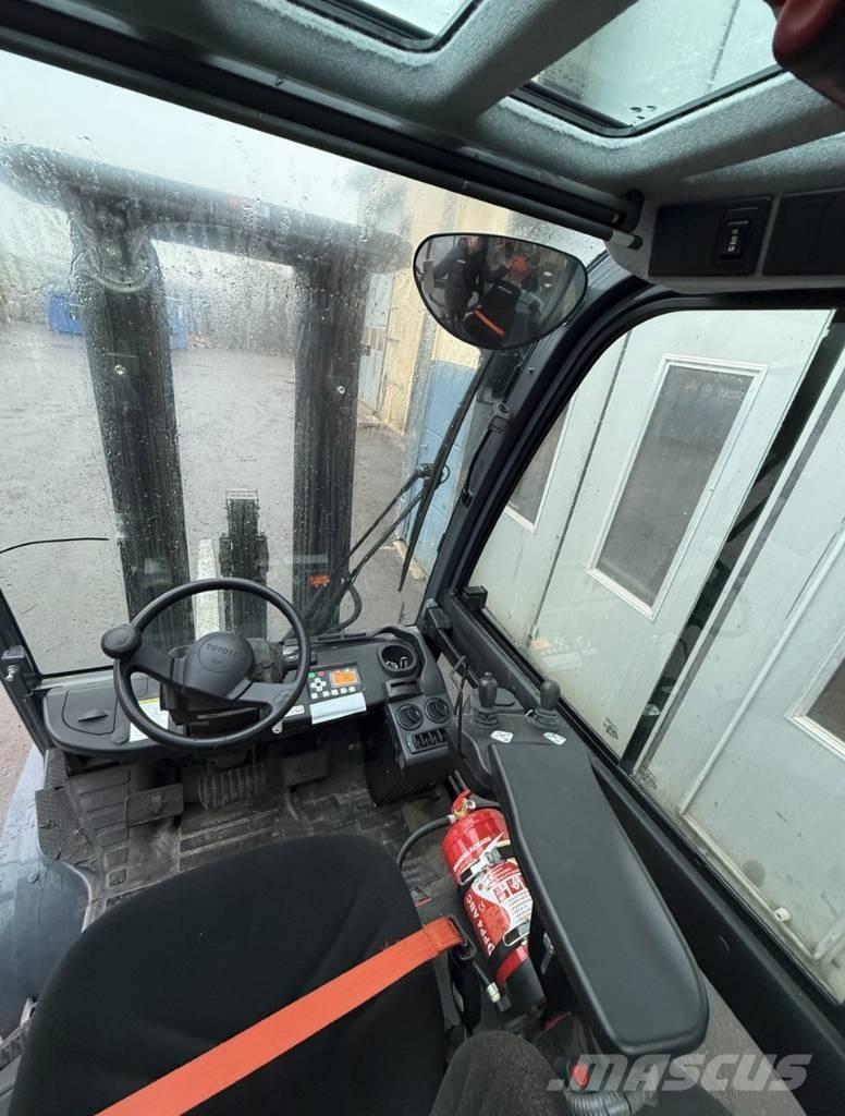 Toyota truck 8FD30F Diiseltõstukid