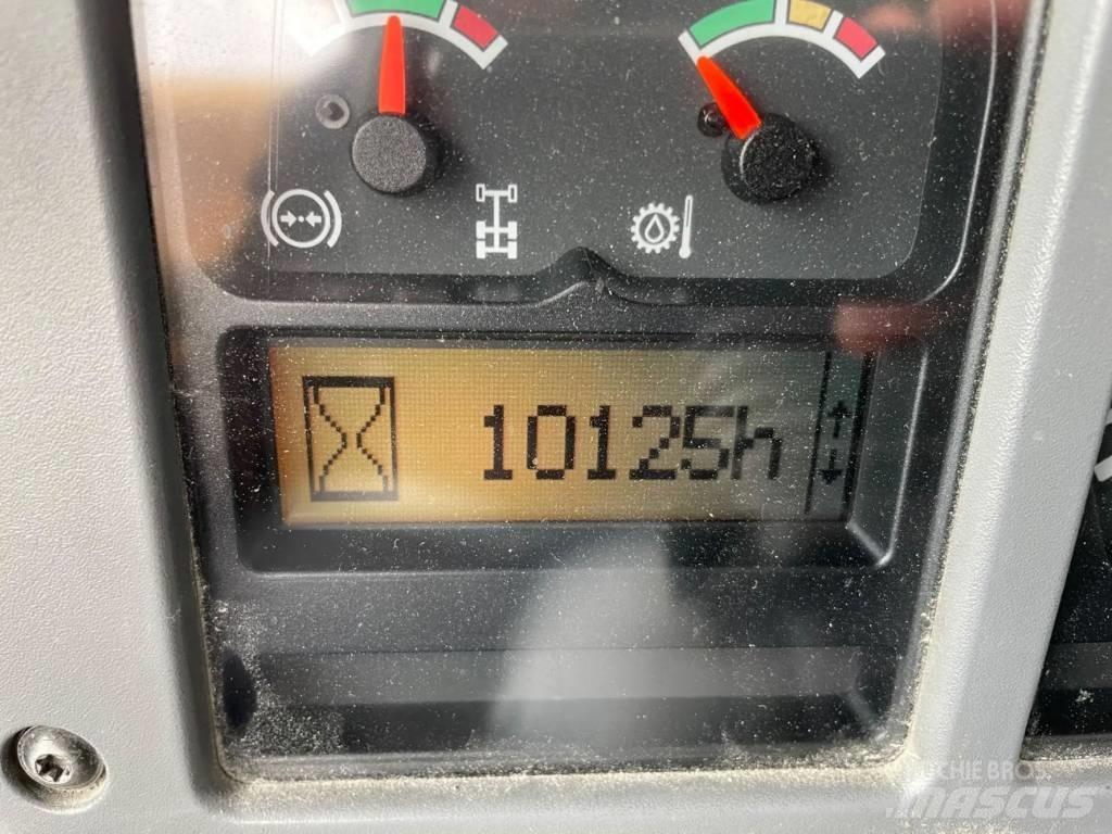 Volvo A40E Liigendraamiga pinnaseveokid