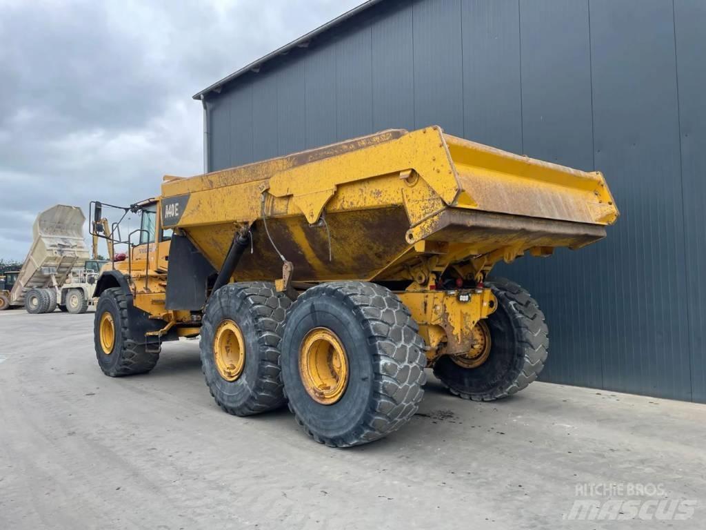Volvo A40E Liigendraamiga pinnaseveokid