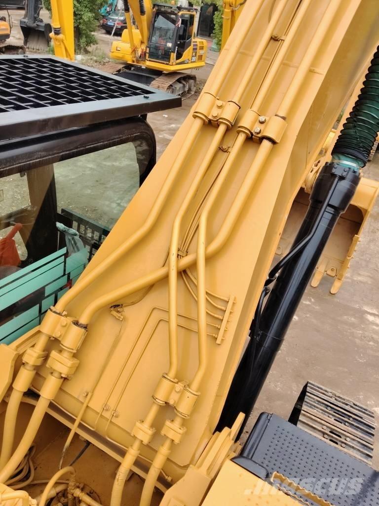 CAT 330 D Roomikekskavaatorid
