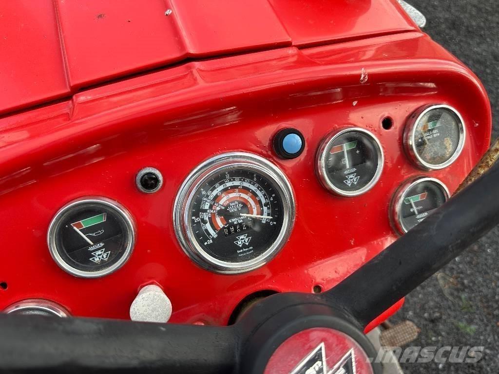 Massey Ferguson 152 Traktorid