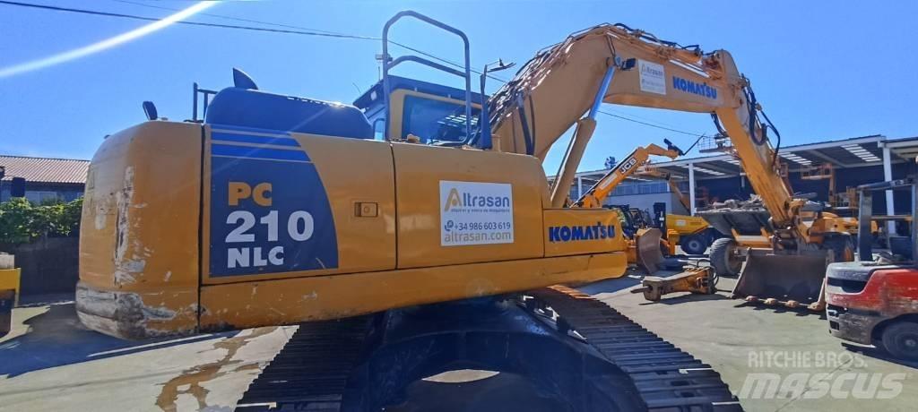 Komatsu PC 210 NLC-8 Roomikekskavaatorid