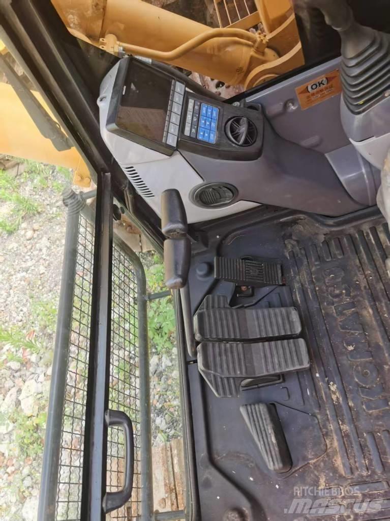 Komatsu pc450 Roomikekskavaatorid