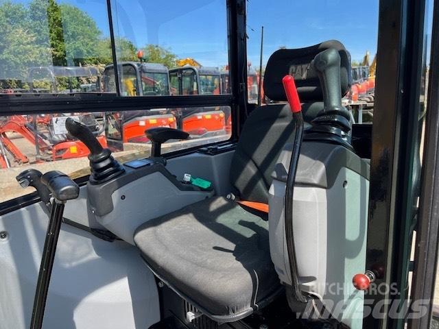 CAT 302.7 D CR Miniekskavaatorid < 7 t