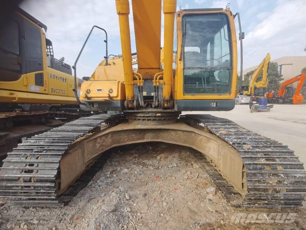 Hyundai R 275LC-9T Roomikekskavaatorid