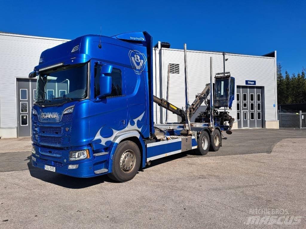 Scania R580B6X4NB Metsaveokid