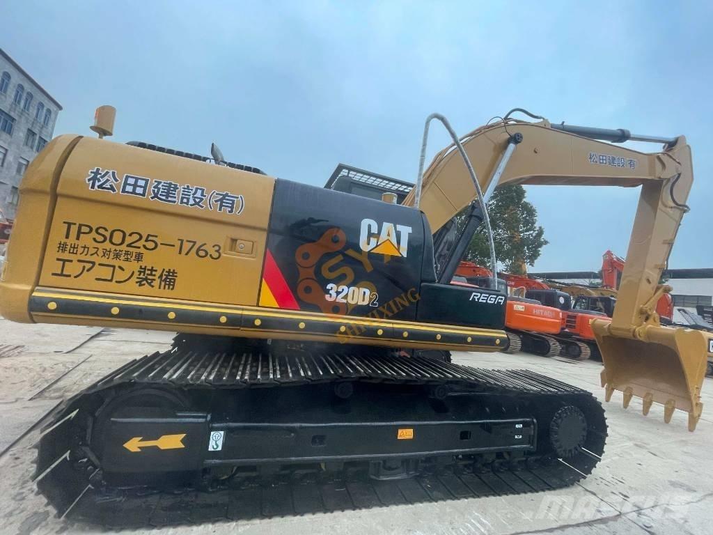 CAT CAT320 D2 Roomikekskavaatorid