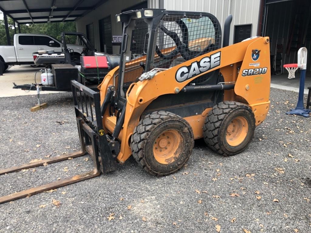 CASE SR 210 Kompaktlaadurid