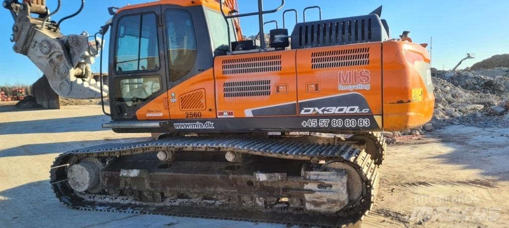 Doosan DX 300 lc 5 Roomikekskavaatorid