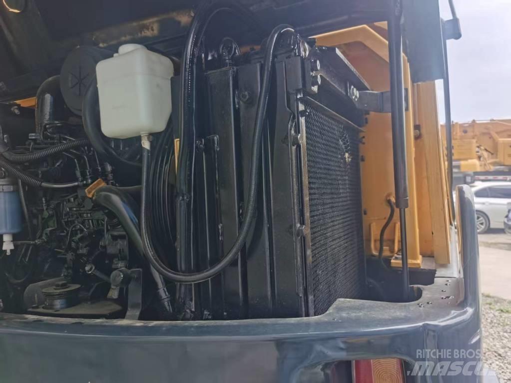Hyundai r60w Ratasekskavaatorid