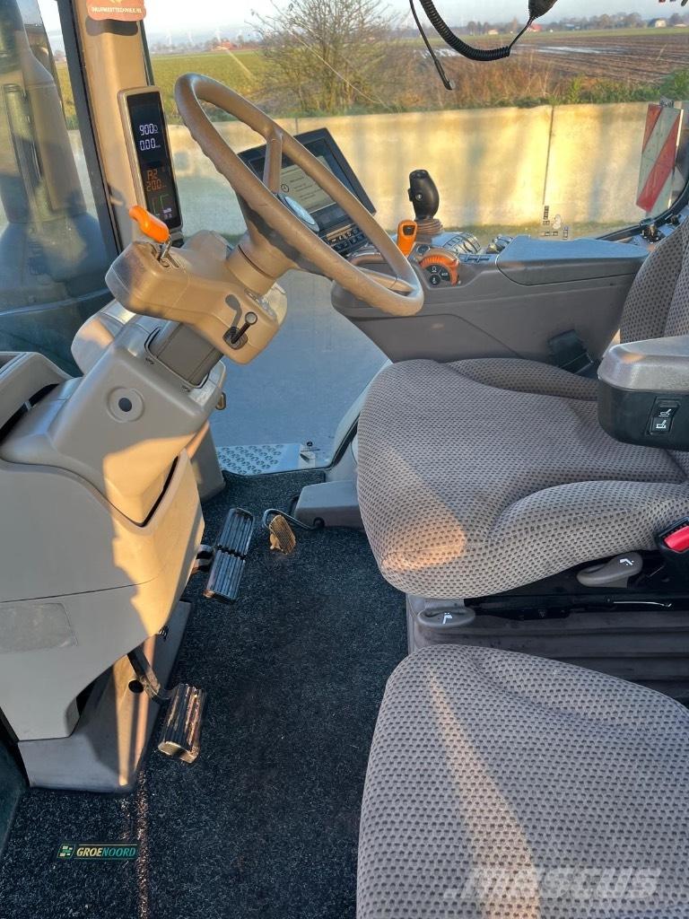 John Deere 8320 R Traktorid