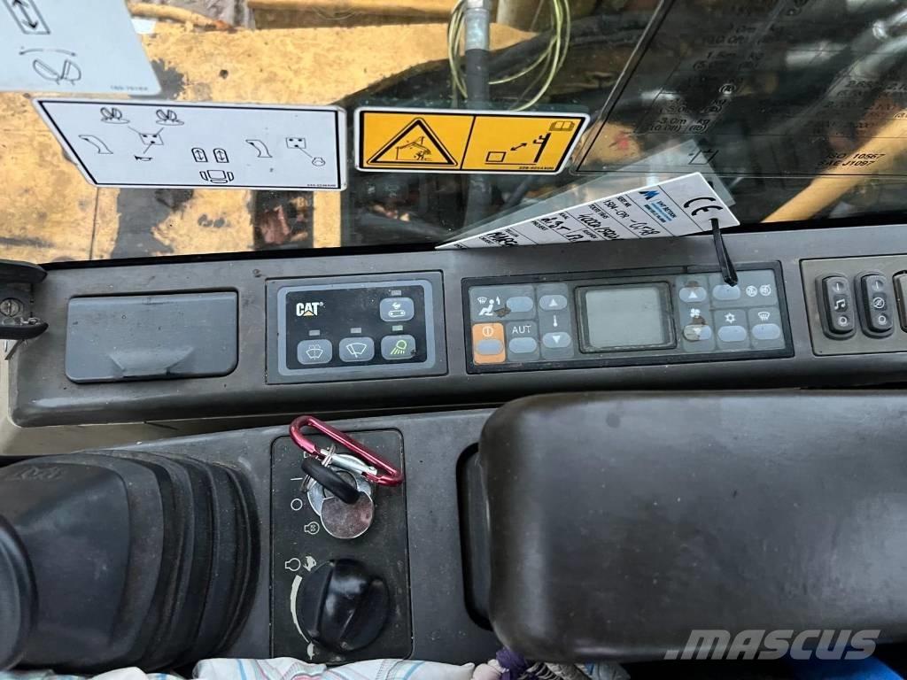 CAT 307 C Väikeekskavaatorid 7t-12t