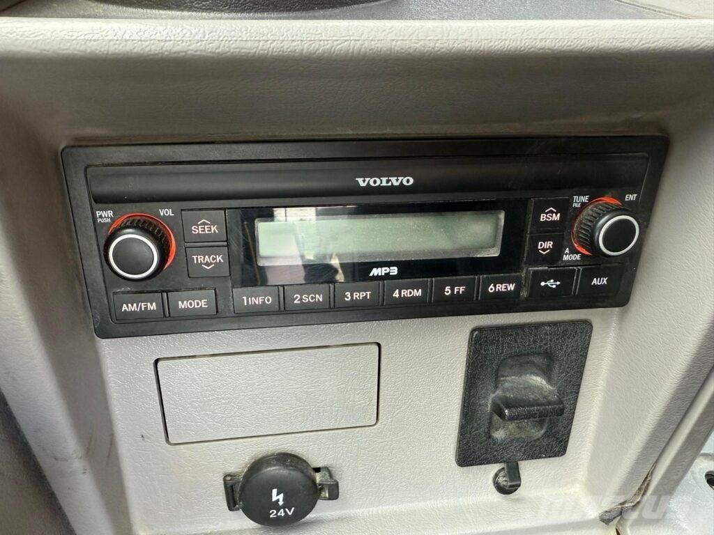 Volvo EC380ENL Roomikekskavaatorid