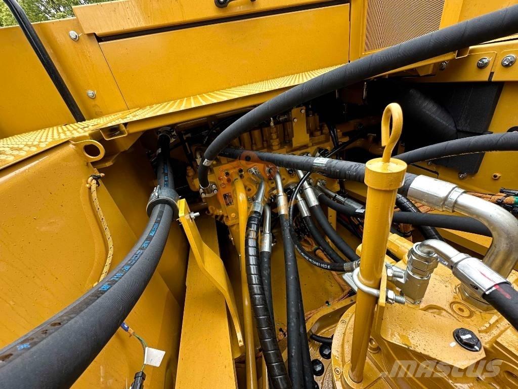 CAT 336 NEXT GEN Roomikekskavaatorid