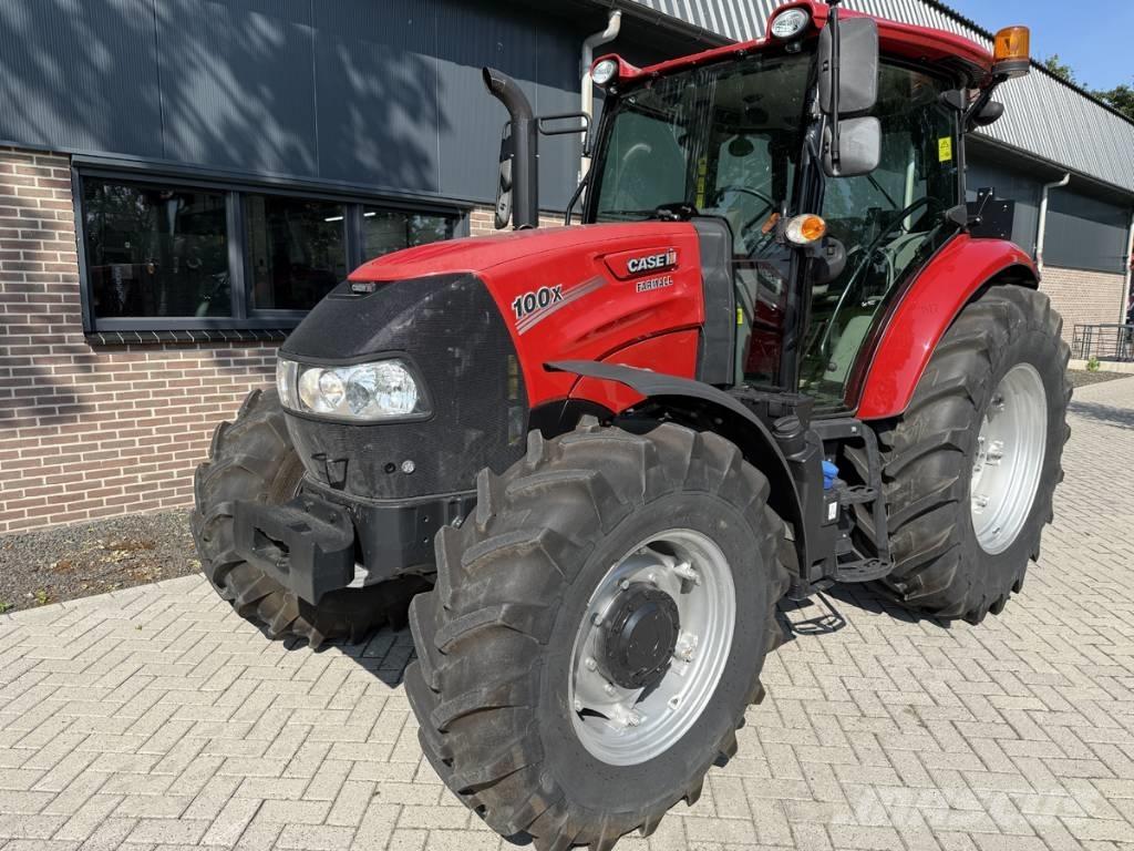 CASE Farmall 100X Traktorid