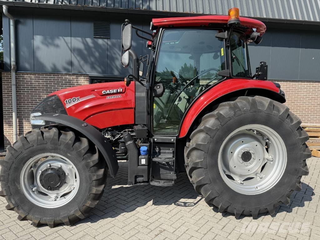 CASE Farmall 100X Traktorid