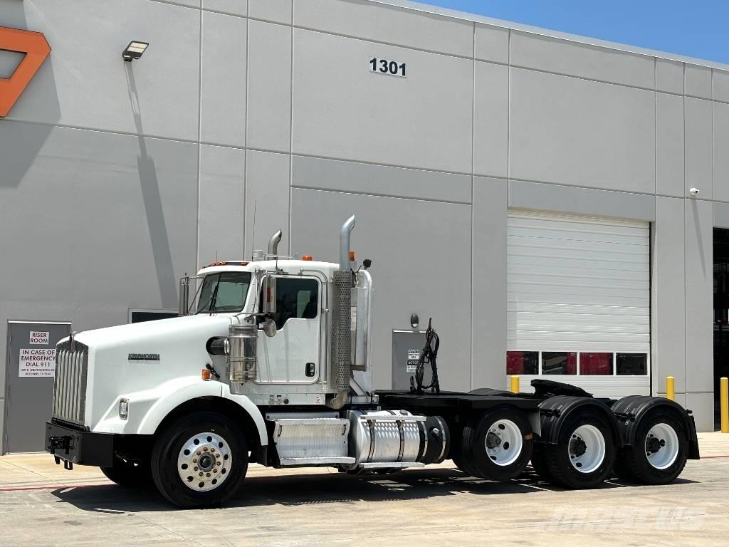 Kenworth T 800 Sadulveokid