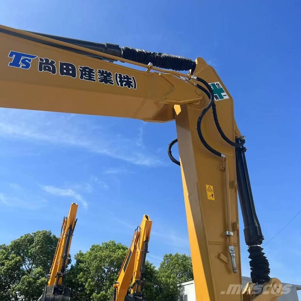 CAT 320d2 Väikeekskavaatorid 7t-12t