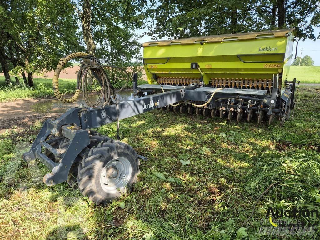 Junkkari M400 Plus Külvik-äkked