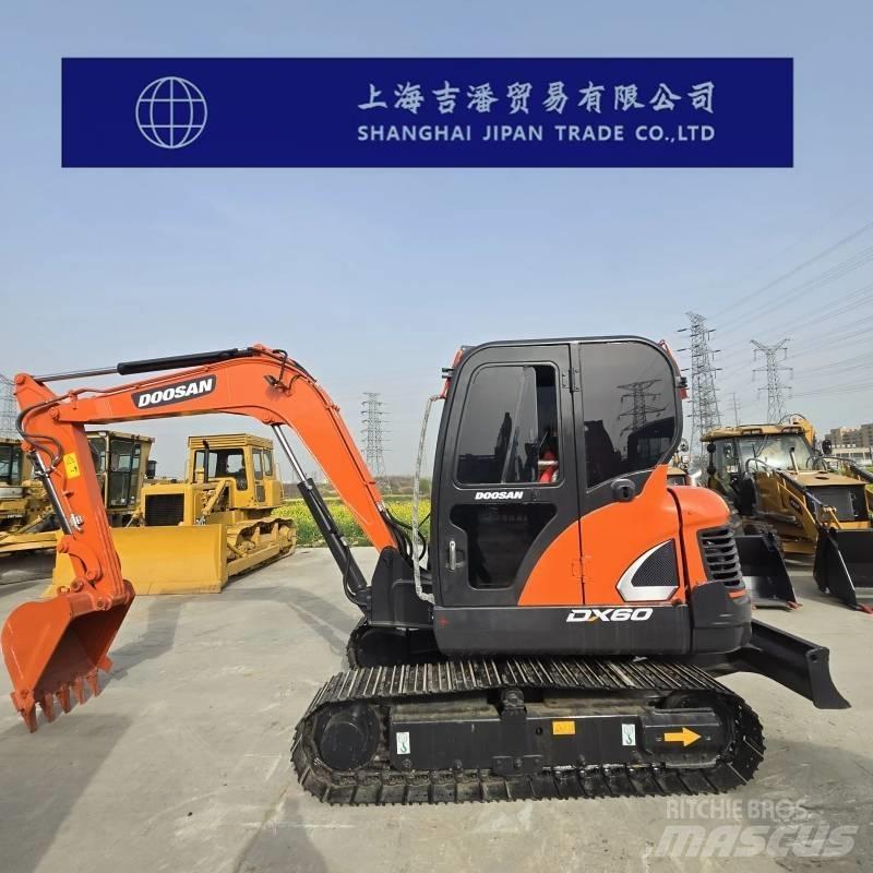 Doosan DX 60 Roomikekskavaatorid