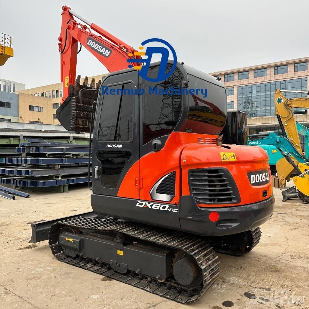 Doosan DX 60 Miniekskavaatorid < 7 t