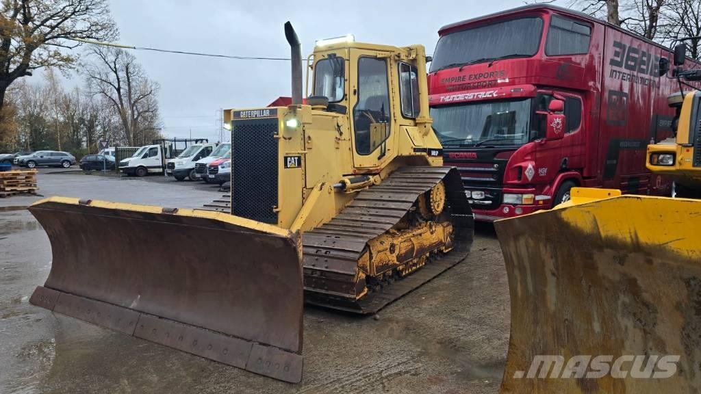 CAT D 4 H LGP Buldooserid