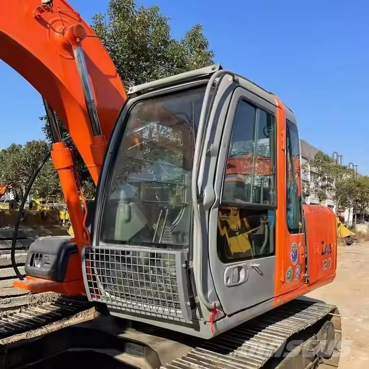 Hitachi ZX120 Roomikekskavaatorid