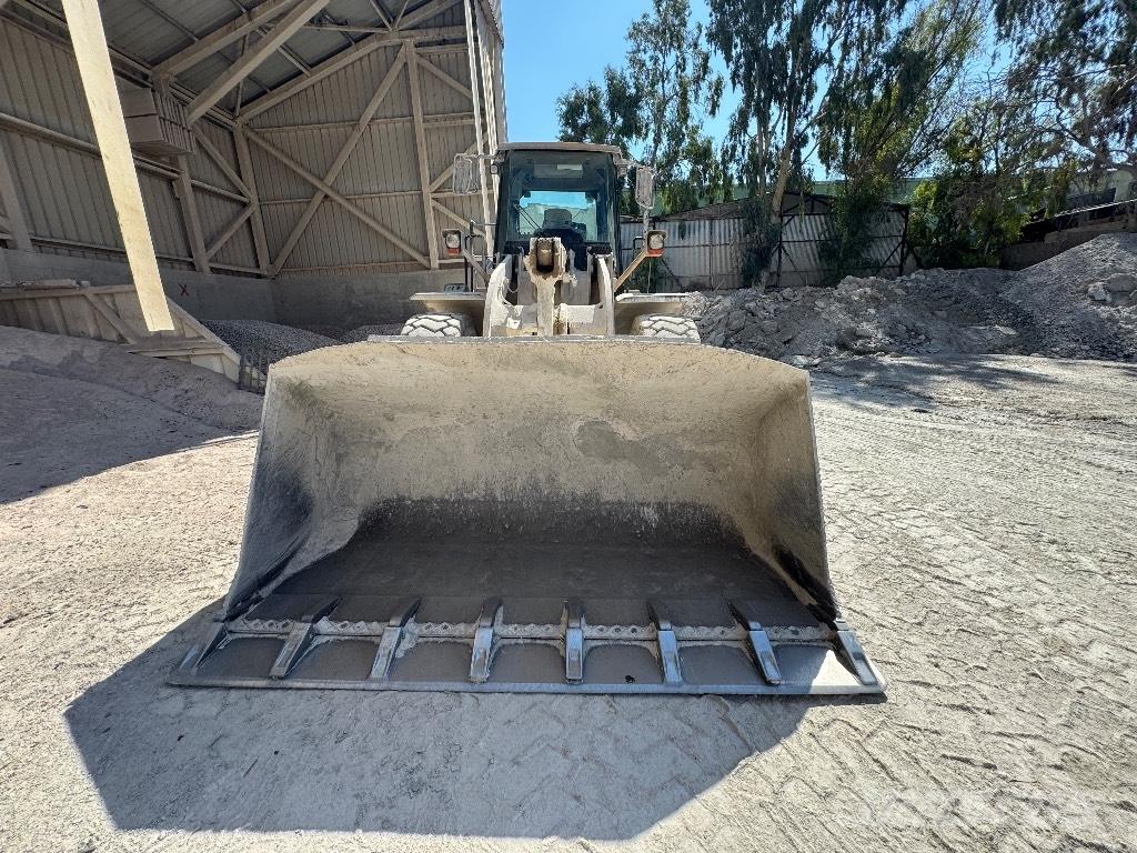 CAT 950 H Rataslaadurid
