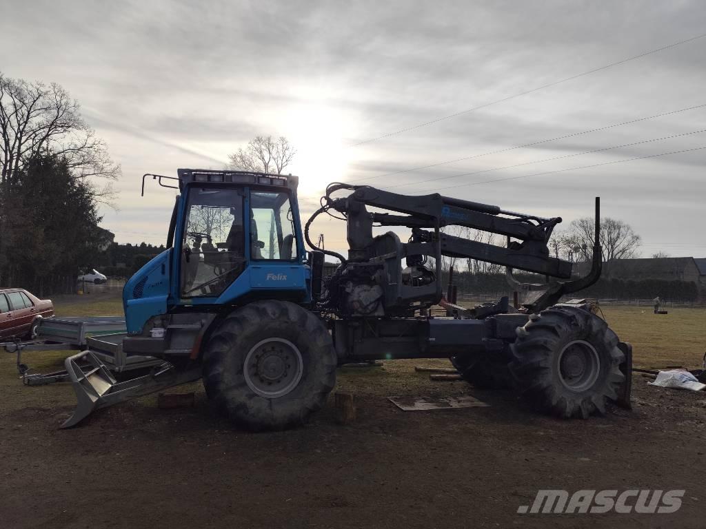 Pfanzelt Felix Väljaveotraktorid