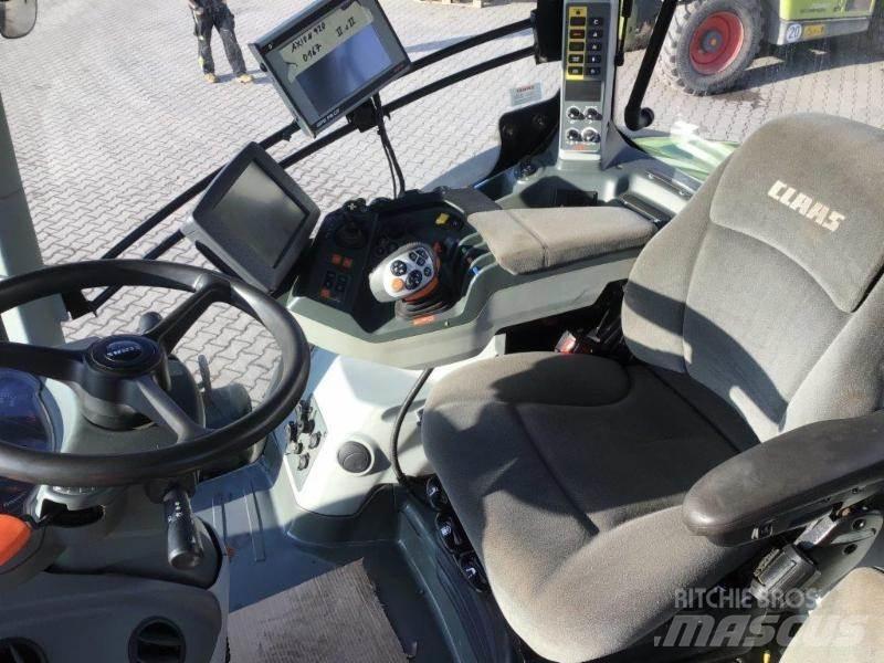 CLAAS AXION 920 Traktorid